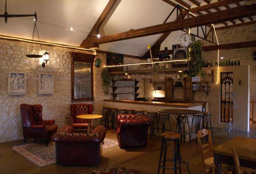 Отель Domaine Utah Beach   Le Grand Hard