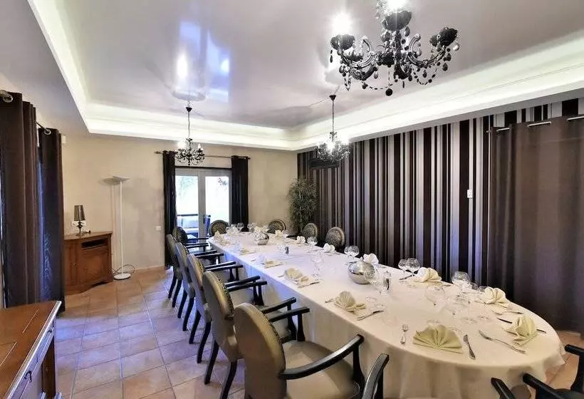 ホテル Le Domaine Des Oliviers