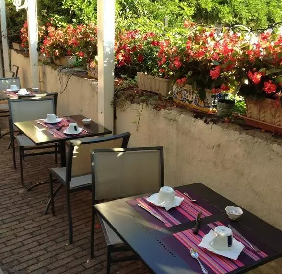 Hotel Restaurant La Calade