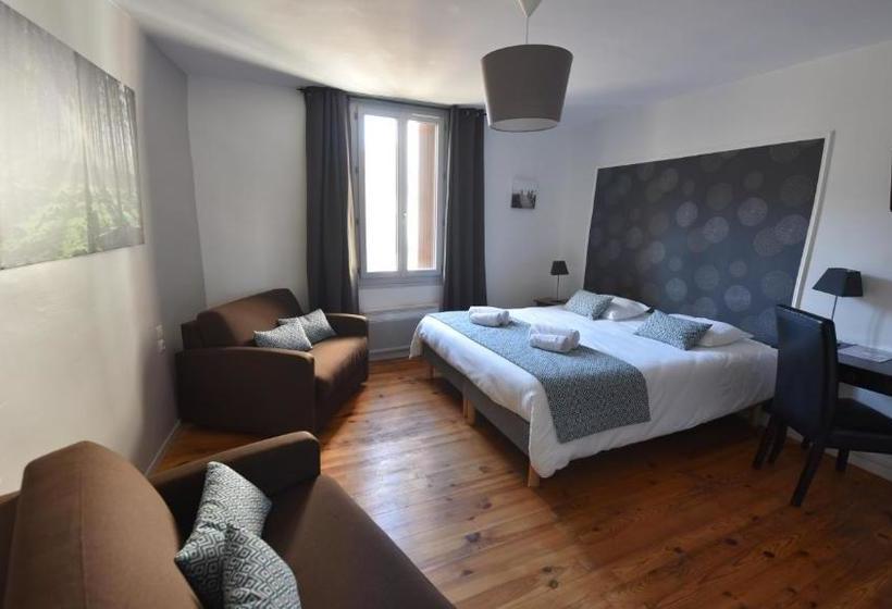 ホテル Restaurant La Calade