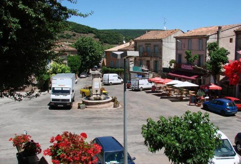 ホテル Restaurant La Calade