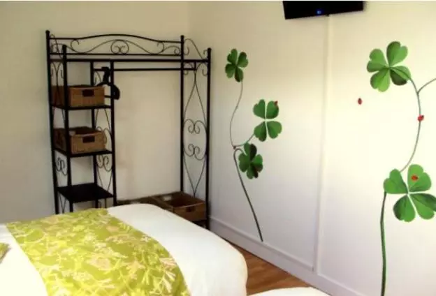 تختخواب و صبحانه Auberge An Douar