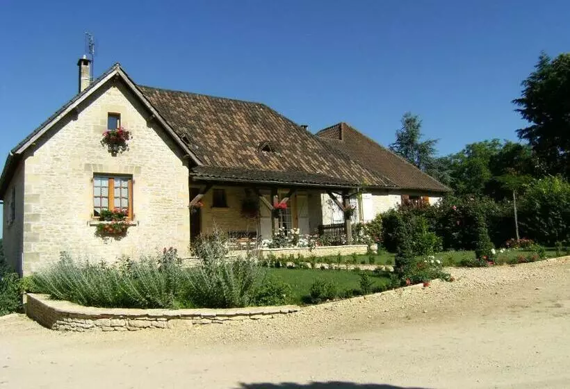 ベッドアンドブレックファースト Chambres D Hôtes Larnaudie