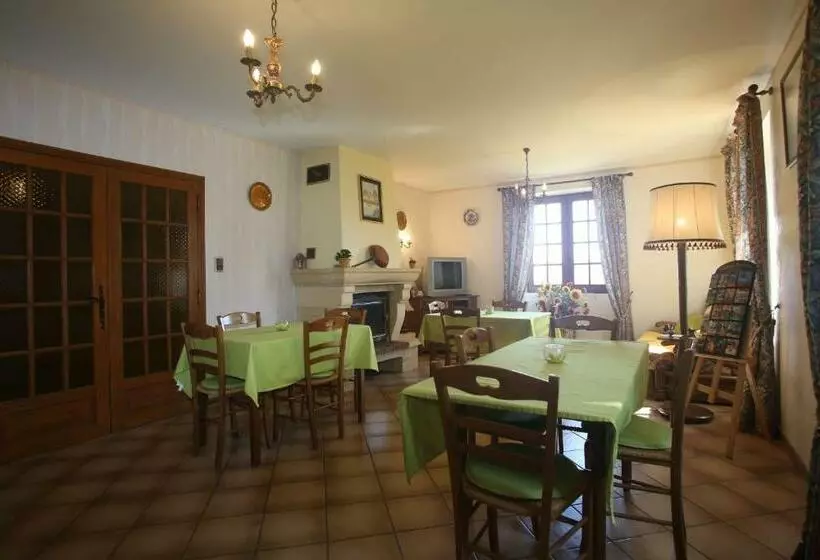 ベッドアンドブレックファースト Chambres D Hôtes Larnaudie
