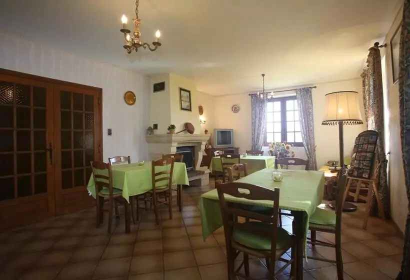 ベッドアンドブレックファースト Chambres D Hôtes Larnaudie