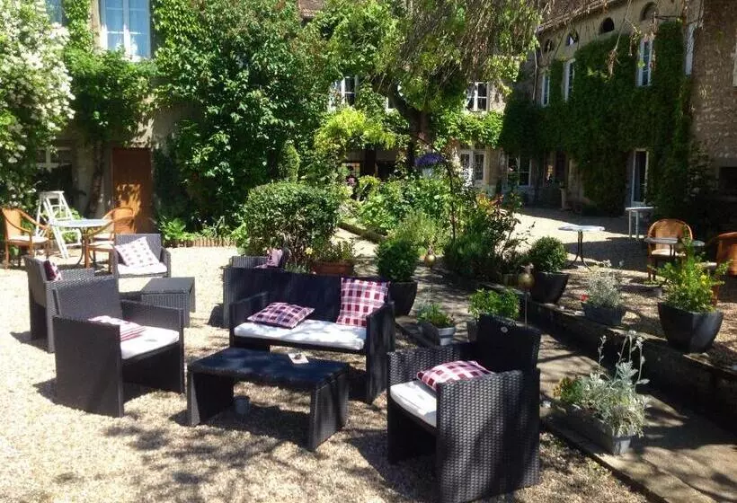 تختخواب و صبحانه Chambres D'hôtes La Villa Aliénor