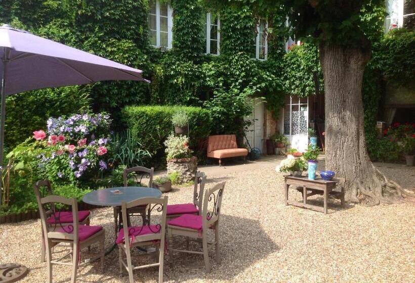 مبيت وإفطار Chambres D'hôtes La Villa Aliénor