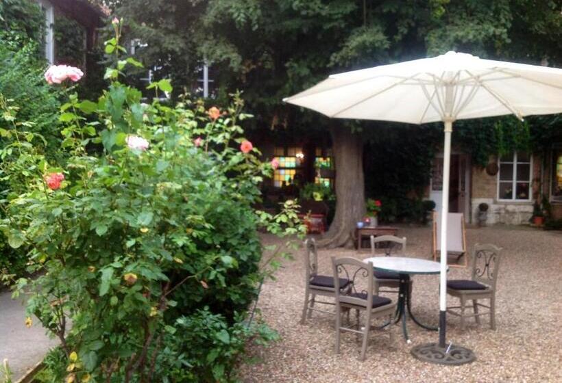 مبيت وإفطار Chambres D'hôtes La Villa Aliénor