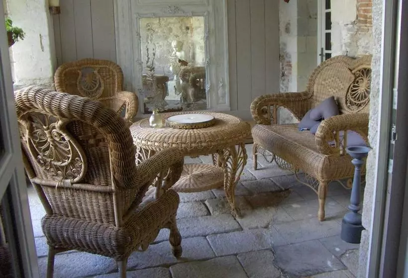 Aamiaismajoitus (B&B) Château De L Oiselinière