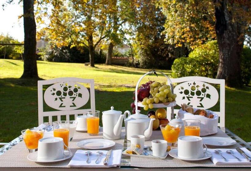 ベッドアンドブレックファースト Château Ormes De Pez