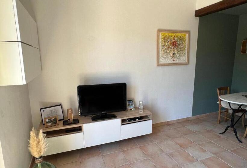 ベッドアンドブレックファースト La Bergerie