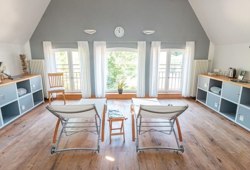 تختخواب و صبحانه Le Clos De Grace