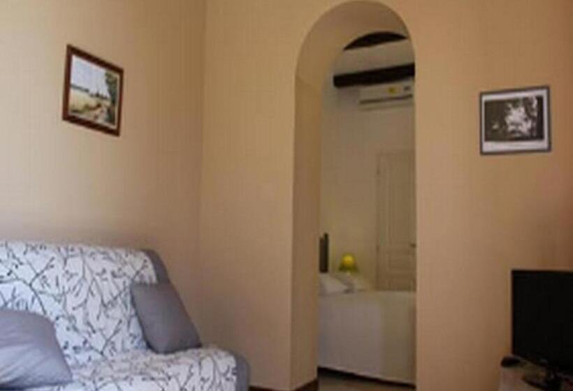 تختخواب و صبحانه Les Galeries De Beaulac