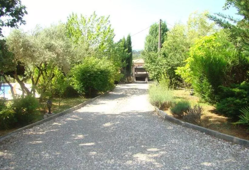 Aamiaismajoitus (B&B) L'orée Du Bois