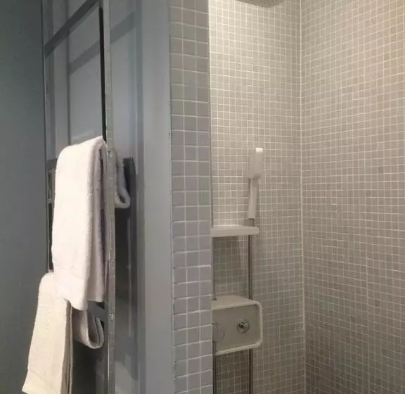 تختخواب و صبحانه New Cabanon