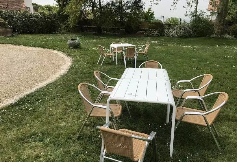 Aamiaismajoitus (B&B) Clos Saint Nicolas