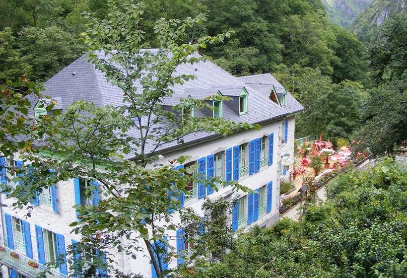 ホテル Auberge La Caverne