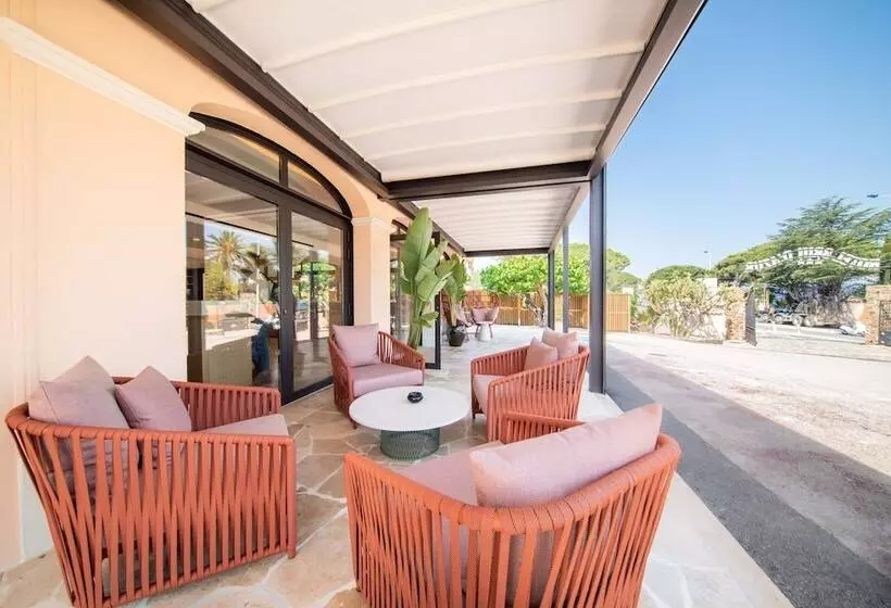 هتل Brin D Azur Saint Tropez