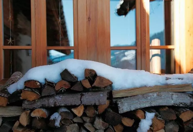 هتل La Ferme Du Chozal, Chalet De Tradition