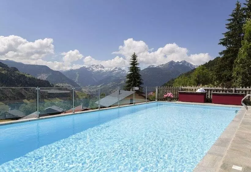 هتل La Ferme Du Chozal, Chalet De Tradition