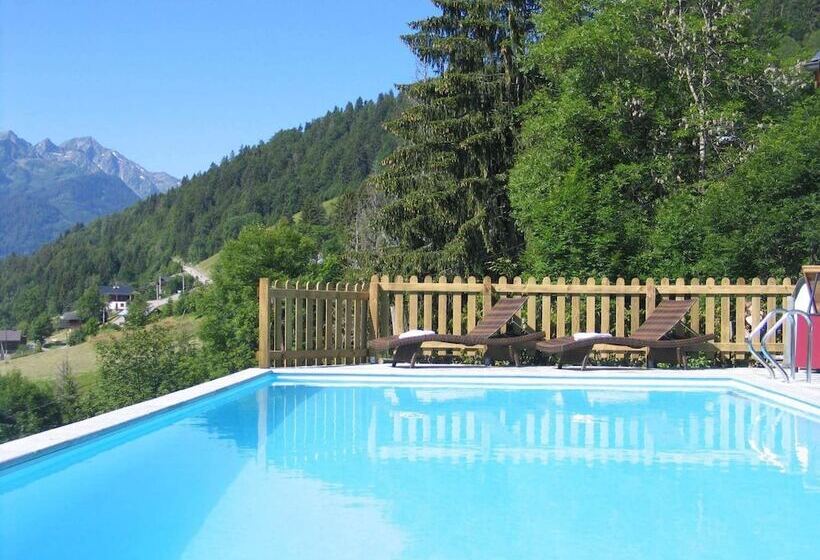 酒店 La Ferme Du Chozal, Chalet De Tradition