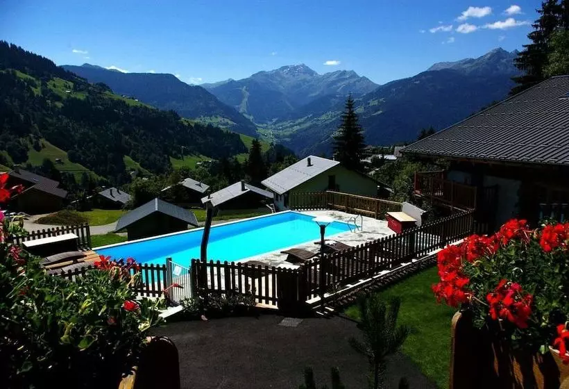 هتل La Ferme Du Chozal, Chalet De Tradition