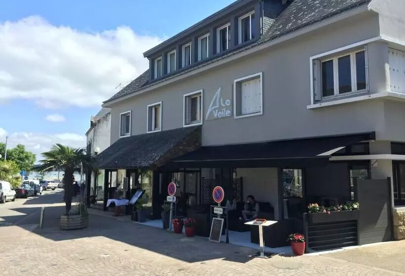 ホテル Hôtel Restaurant La Voile Le Dock Er