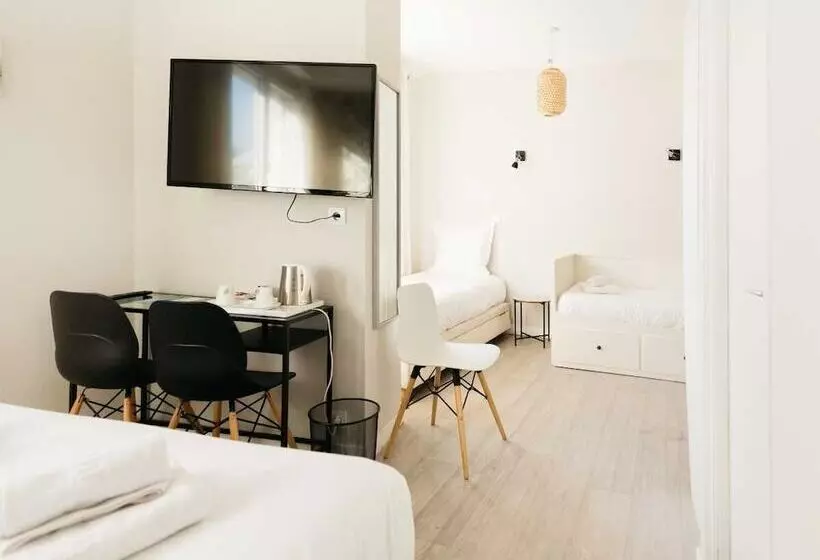 ホテル Hôtel Restaurant La Voile Le Dock Er