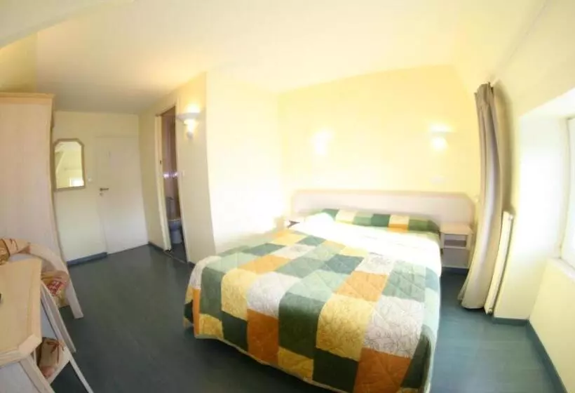 هتل Hôtel Saint Marc