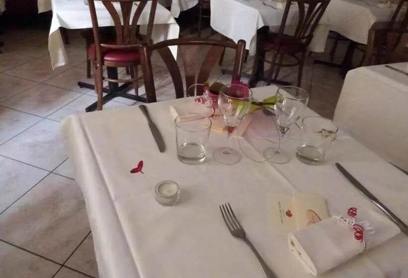 Hotelli Relais De Beze