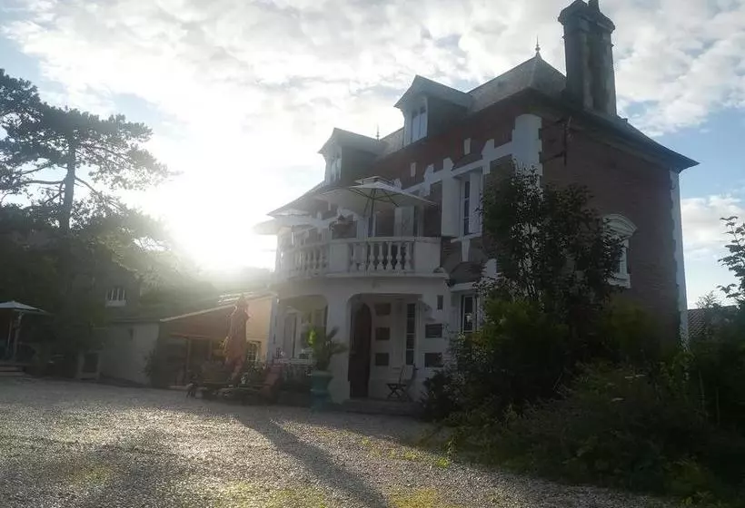 ベッドアンドブレックファースト Chambres D'hôtes Villa Mon Repos
