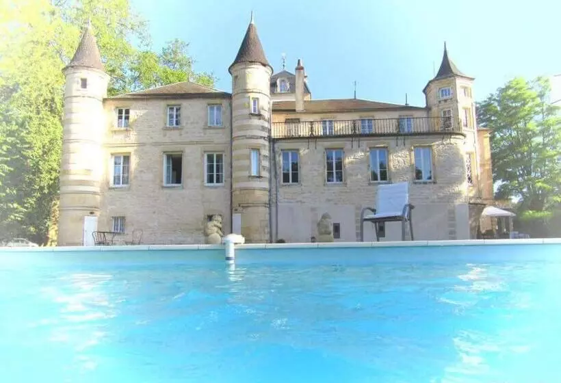 تختخواب و صبحانه Chateau Du Four De Vaux