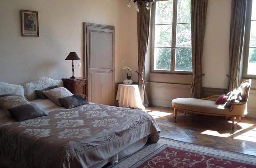 צימר Chateau Du Four De Vaux