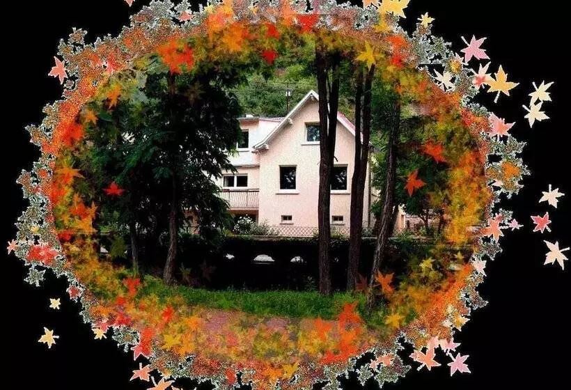 Aamiaismajoitus (B&B) Le Croissant De Lune
