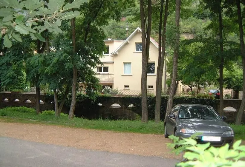Aamiaismajoitus (B&B) Le Croissant De Lune