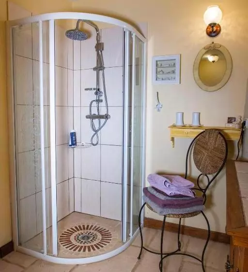 تختخواب و صبحانه Manoir De Coulandon