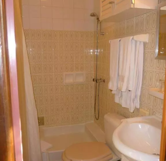 هتل Auberge Le Ratelier