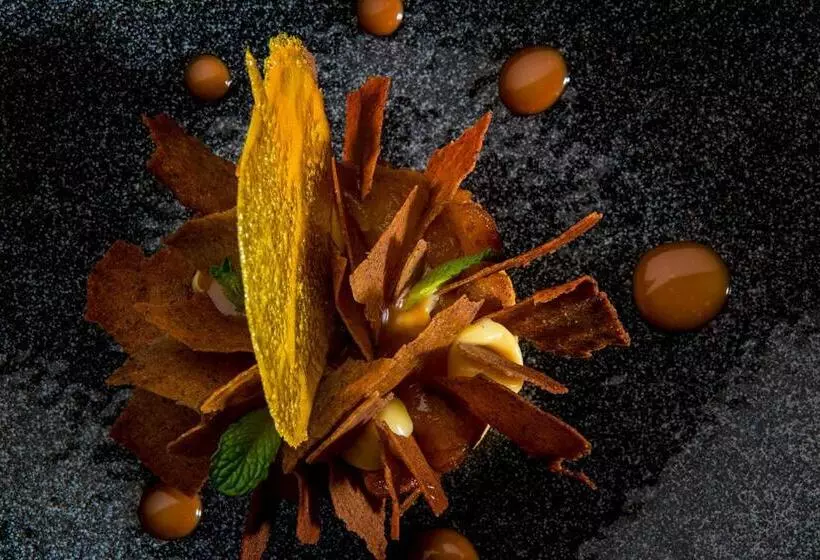 هتل Auberge Pom'poire