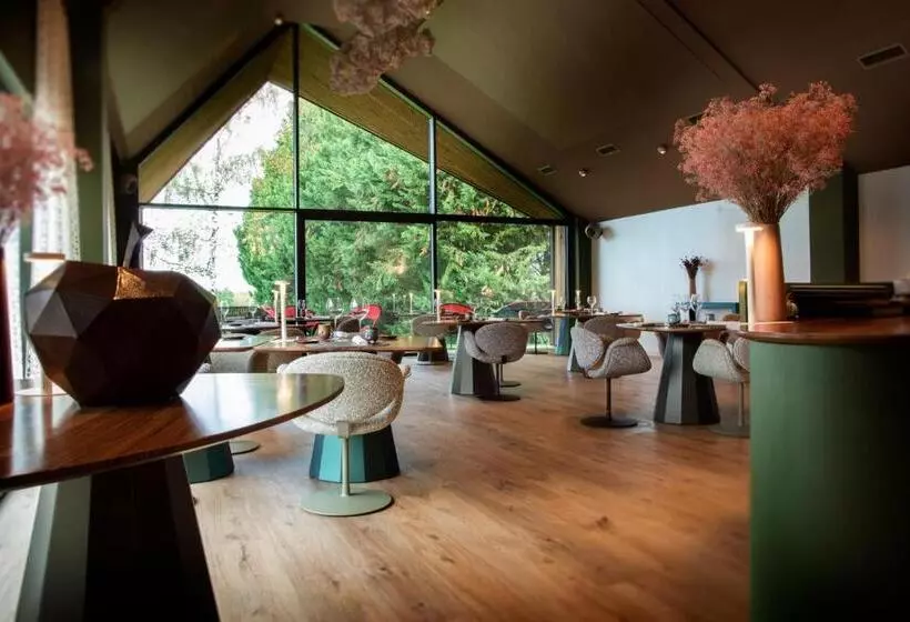 هتل Auberge Pom'poire