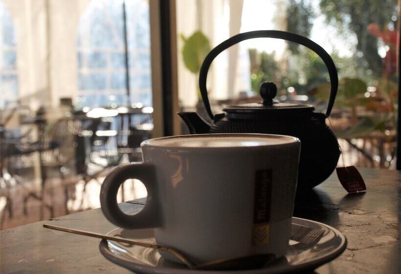 ホテル Avocado Hôtel Restaurant