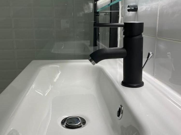 ホテル Avocado Hôtel Restaurant