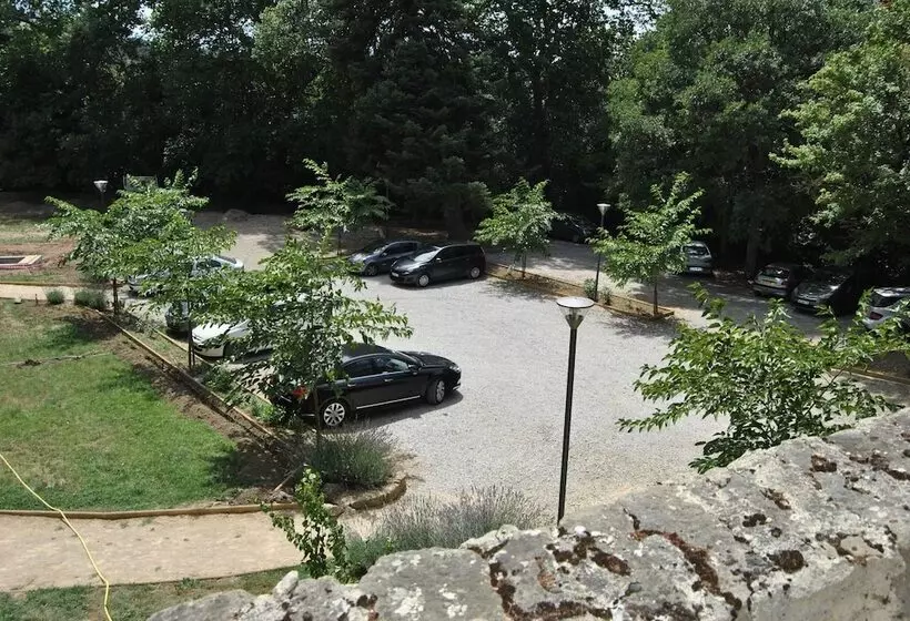 Hotelli Logis Hôtel Château De Palaja