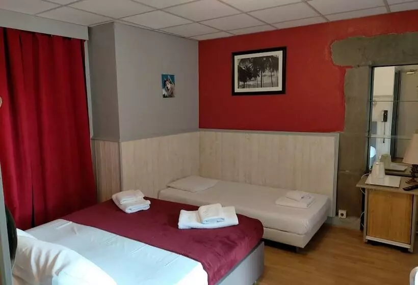 هتل De Savoie