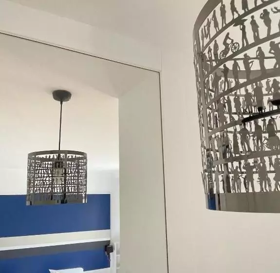 هتل Hôtel Spa Les Corderies
