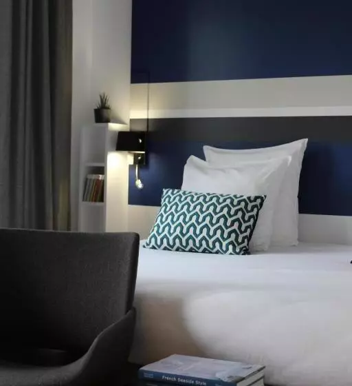 هتل Hôtel Spa Les Corderies