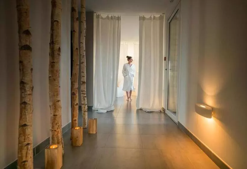 هتل Hôtel Spa Les Corderies