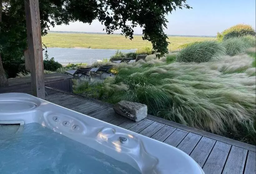 هتل Hôtel Spa Les Corderies