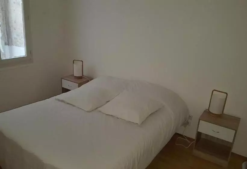 هتل Hôtel Confort
