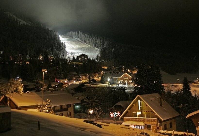 酒店 Hôtel Les Servages D Armelle