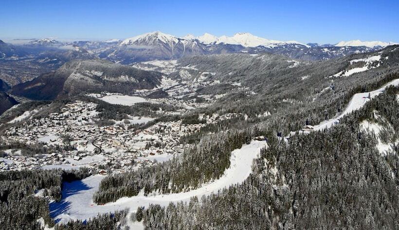 酒店 Hôtel Les Servages D Armelle